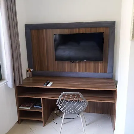 Pine Tree App 150m By Beach! Apartment *