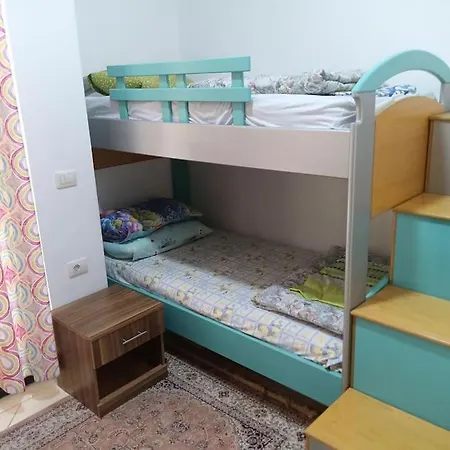 Pine Tree App 150m By Beach! Apartment