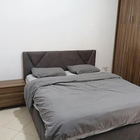 Pine Tree App 150m By Beach! Apartment Golem (Tirana)
